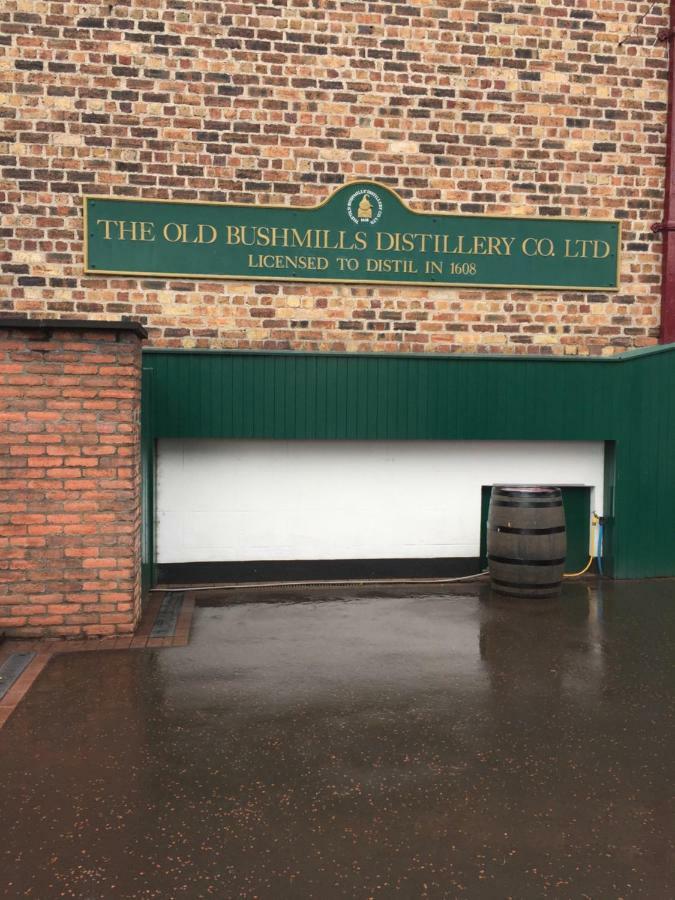 Bush House Accommodation - The Distillery Bushmills Exteriér fotografie